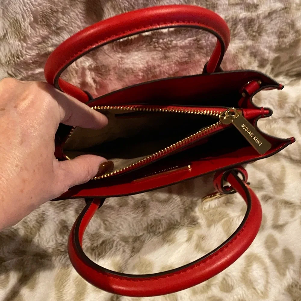 Michael Kors Small Red Handbag Like New ✨ - Picture 3 of 4